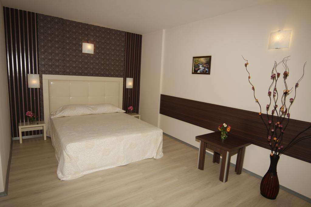 Relax Holiday Complex & Spa Pantai Sunny Bilik gambar