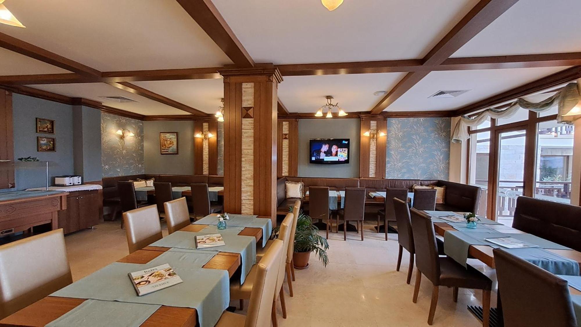 Relax Holiday Complex & Spa Pantai Sunny Luaran gambar