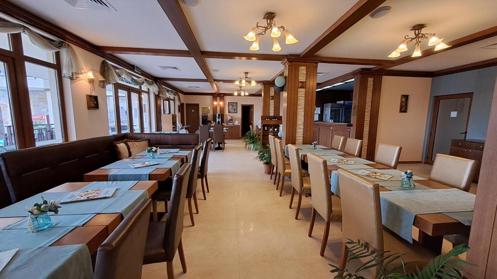 Relax Holiday Complex & Spa Pantai Sunny Luaran gambar