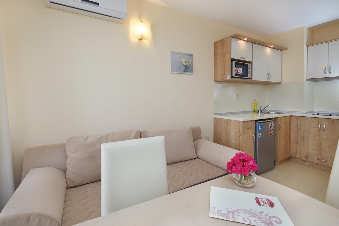 Relax Holiday Complex & Spa Pantai Sunny Luaran gambar