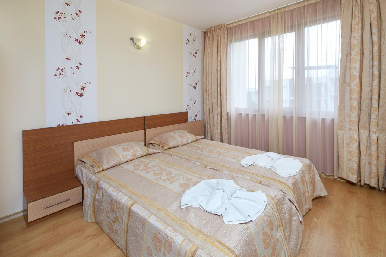 Relax Holiday Complex & Spa Pantai Sunny Luaran gambar