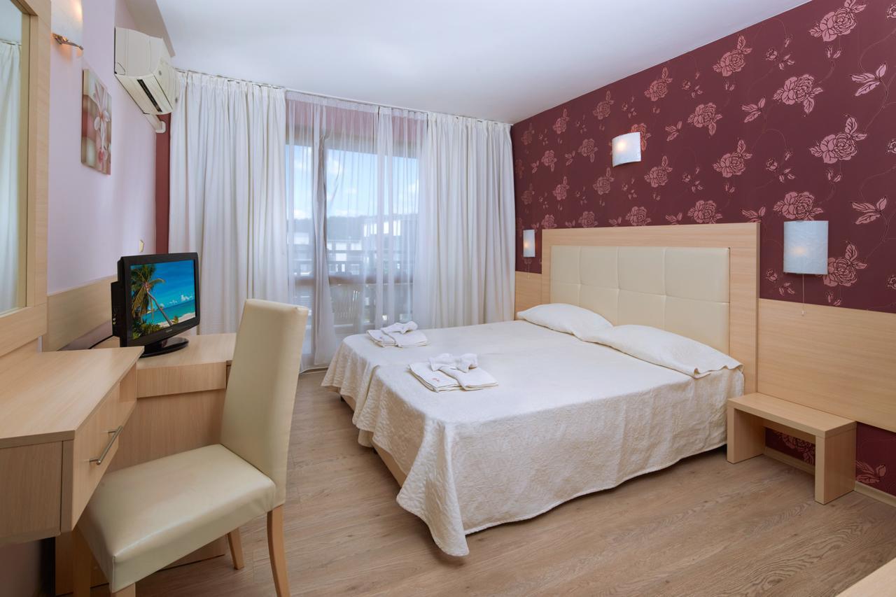 Relax Holiday Complex & Spa Pantai Sunny Luaran gambar