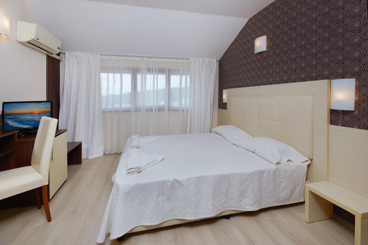 Relax Holiday Complex & Spa Pantai Sunny Luaran gambar